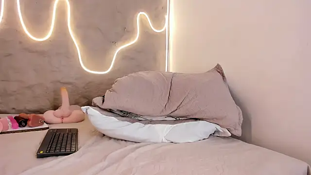 Demy Ruiz online show from October 9, 3:32 am