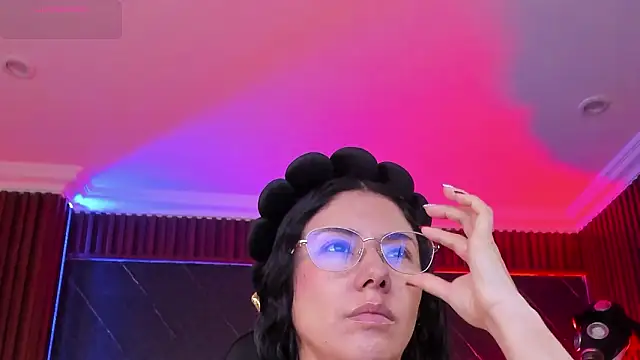 XiaQueen online show from March 25, 1:14 pm