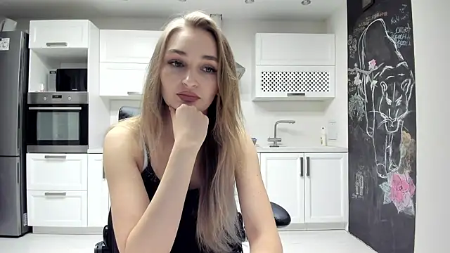 lisenok online show from October 13, 8:11 pm