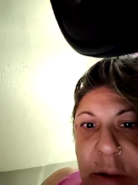 Snapshot of GsSpot69 chatting on September 30, 3:28 pm GsSpot69 online show from September 30, 3:28 pm