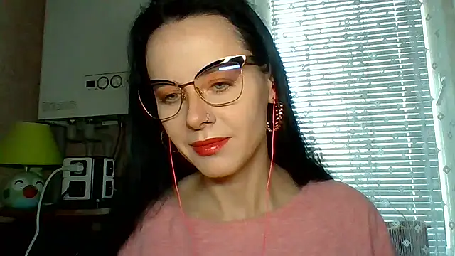 Snapshot of LuminousLady chatting on September 26, 7:17 am LuminousLady online show from September 26, 7:17 am