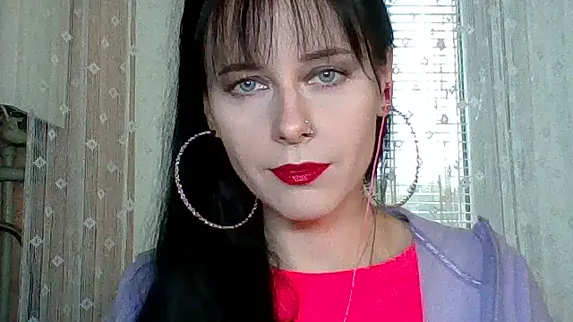 Snapshot of LuminousLady chatting on October 10, 1:38 pm LuminousLady online show from October 10, 1:38 pm