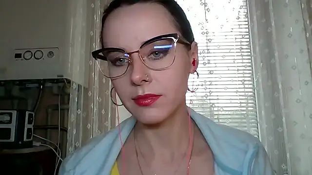 Snapshot of LuminousLady chatting on September 28, 1:16 pm LuminousLady online show from September 28, 1:16 pm