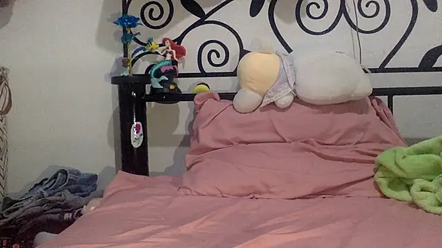 Snapshot of sharonlopez9611 chatting on September 27, 4:41 am sharonlopez9611 online show from September 27, 4:41 am