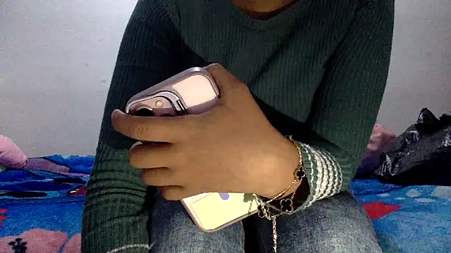 Snapshot of sharonlopez9611 chatting on October 15, 2:03 am sharonlopez9611 online show from October 15, 2:03 am