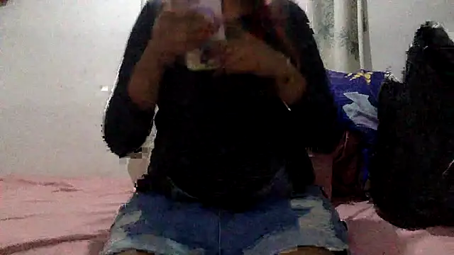 Snapshot of sharonlopez9611 chatting on October 23, 3:34 am sharonlopez9611 online show from October 23, 3:34 am