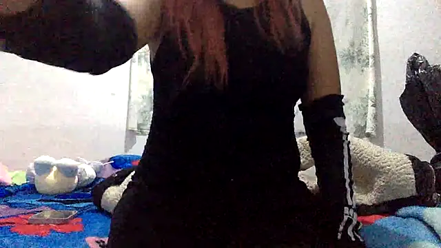 Snapshot of sharonlopez9611 chatting on November 1, 3:43 am sharonlopez9611 online show from November 1, 3:43 am