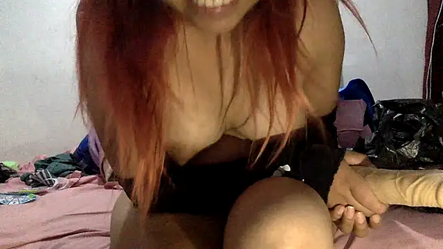 Snapshot of sharonlopez9611 chatting on October 24, 3:46 am sharonlopez9611 online show from October 24, 3:46 am