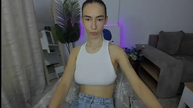 Celine Roxelle online show from September 27, 3:19 pm