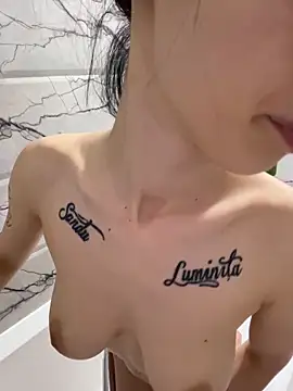 Celine Roxelle online show from March 25, 8:01 pm