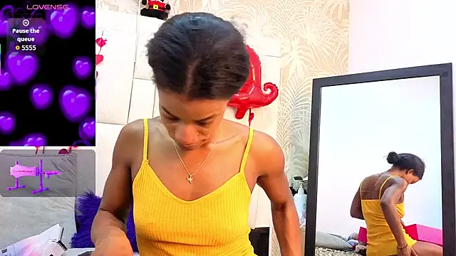 dafnnelewis online show from February 25, 11:42 am