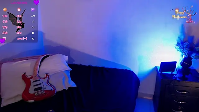 Snapshot of alaia_sweetxxx chatting on October 18, 1:41 am alaia sweetxxx online show from October 18, 1:41 am