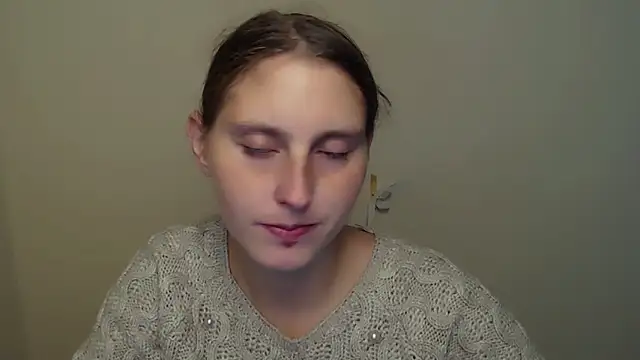 AdrianaRich  online show from September 17, 6:33 am