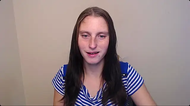 AdrianaRich  online show from September 9, 6:35 am