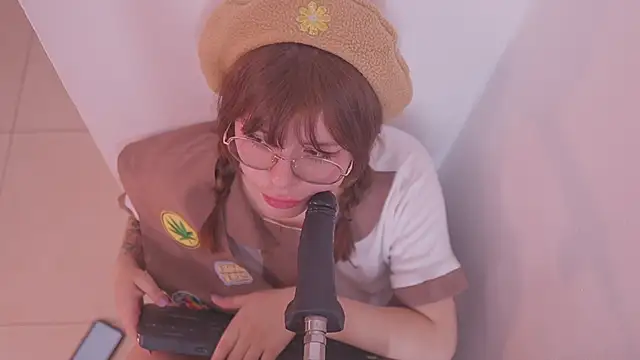 Neekito  online show from November 11, 7:55 pm