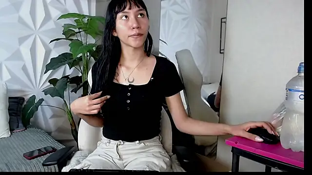 Miaa Lee7 online show from October 15, 9:17 pm