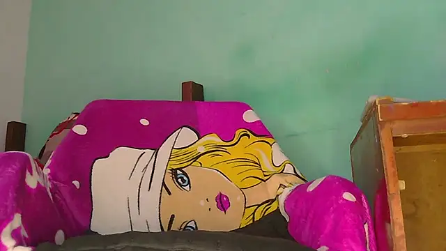 Snapshot of blondiebbc chatting on October 28, 6:35 pm blondiebbc online show from October 28, 6:35 pm