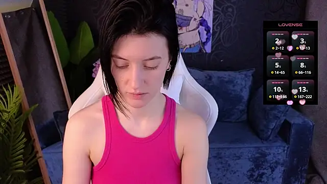 roxy riot  online show from December 1, 1:42 am