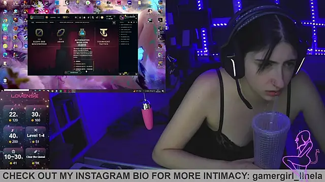 Snapshot of Gamergirl-Linela chatting on September 19, 2:43 am Gamergirl-Linela online show from September 19, 2:43 am