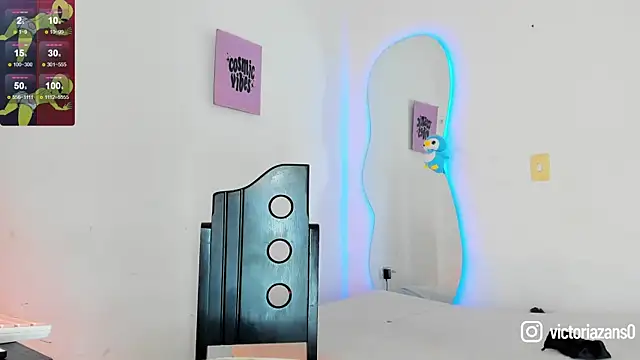 Snapshot of Vickyallien chatting on September 26, 4:37 pm Vickyallien online show from September 26, 4:37 pm