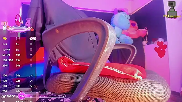 Snapshot of Diamond_black_22cm chatting on October 29, 11:36 am Diamond black 22cm online show from October 29, 11:36 am