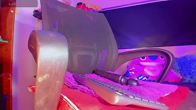 Snapshot of Diamond_black_22cm chatting on September 22, 11:30 am Diamond black 22cm online show from September 22, 11:30 am