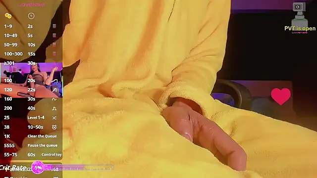 Snapshot of Diamond_black_22cm chatting on October 11, 11:47 am Diamond black 22cm online show from October 11, 11:47 am