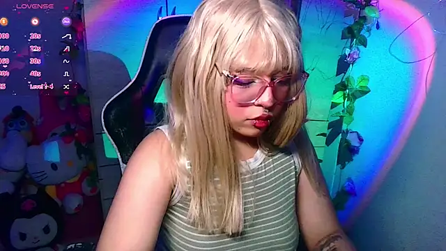 Snapshot of BunnyLilith_ chatting on September 13, 11:57 pm BunnyLilith online show from September 13, 11:57 pm