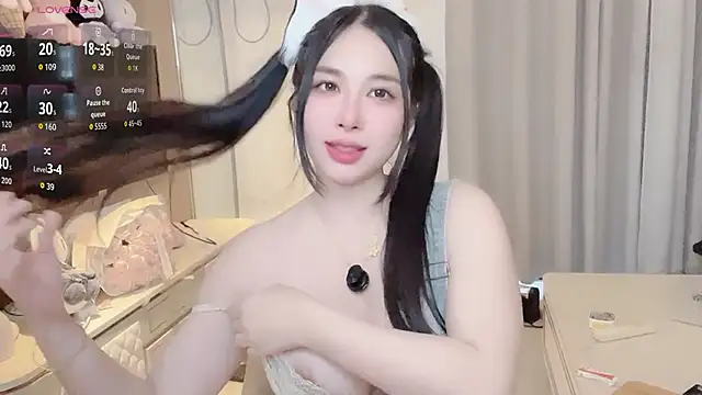 Moonccoi online show from September 26, 11:13 pm