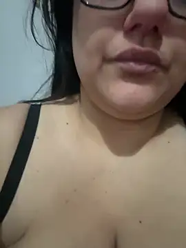 daianaspencer online show from February 24, 8:57 am