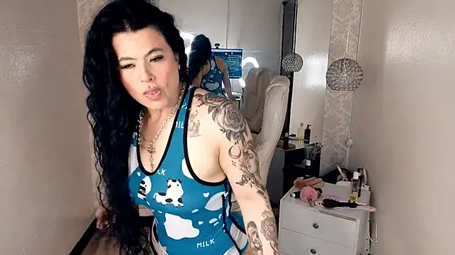 Snapshot of lizha_milf chatting on September 17, 6:28 pm lizha milf online show from September 17, 6:28 pm