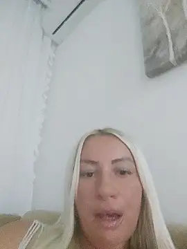 Snapshot of visnjica chatting on September 21, 10:30 pm visnjica online show from September 21, 10:30 pm