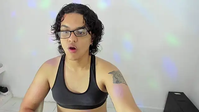 Snapshot of Diane_blossom chatting on October 3, 12:54 pm Diane blossom online show from October 3, 12:54 pm