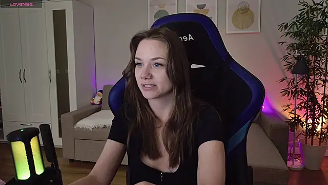 alexa feels  online show from June 7, 4:14 pm