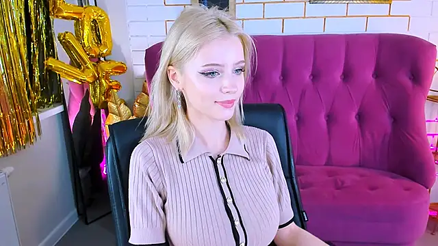 LeonaStane online show from September 25, 5:11 pm