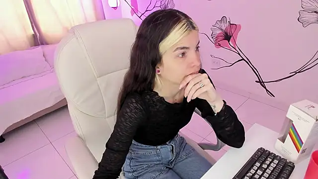 Snapshot of Isabela_Fiorelli chatting on September 27, 5:09 pm Isabela Fiorelli online show from September 27, 5:09 pm