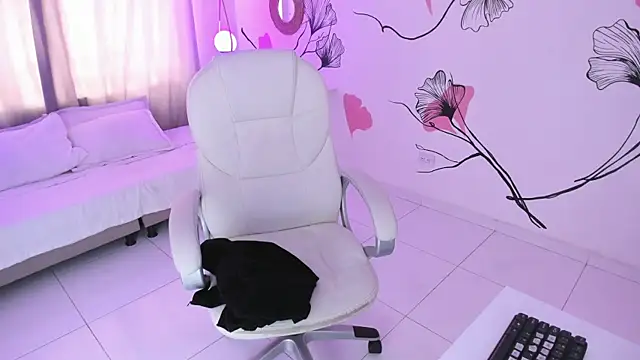 Snapshot of Isabela_Fiorelli chatting on September 26, 1:20 pm Isabela Fiorelli online show from September 26, 1:20 pm