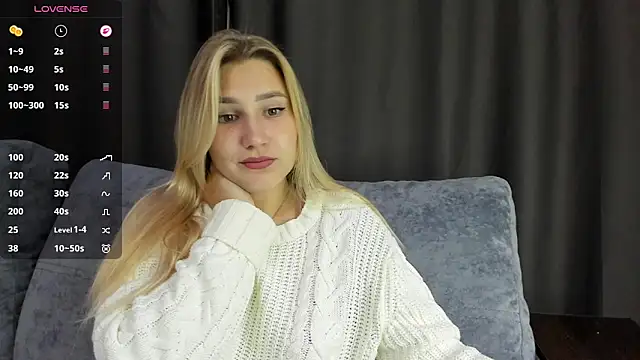 Snapshot of And1sa chatting on September 23, 1:20 pm And1sa online show from September 23, 1:20 pm