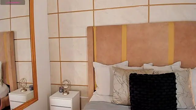 Snapshot of GraceDupont1 chatting on September 19, 11:37 pm GraceDupont1 online show from September 19, 11:37 pm