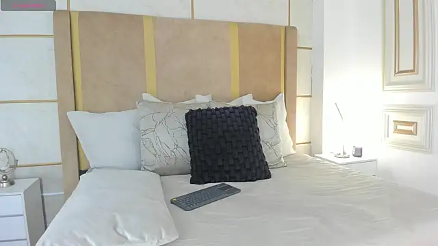 Snapshot of GraceDupont1 chatting on October 23, 11:00 pm GraceDupont1 online show from October 23, 11:00 pm