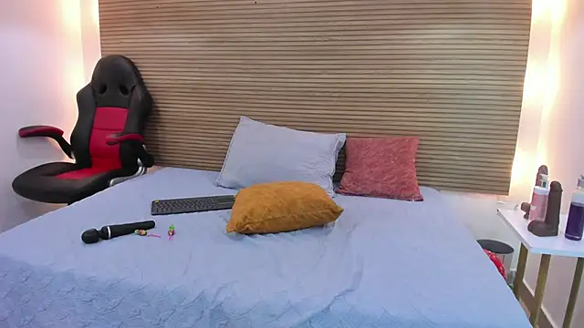 Snapshot of Nathy_Ross chatting on September 22, 8:51 pm Nathy Ross online show from September 22, 8:51 pm