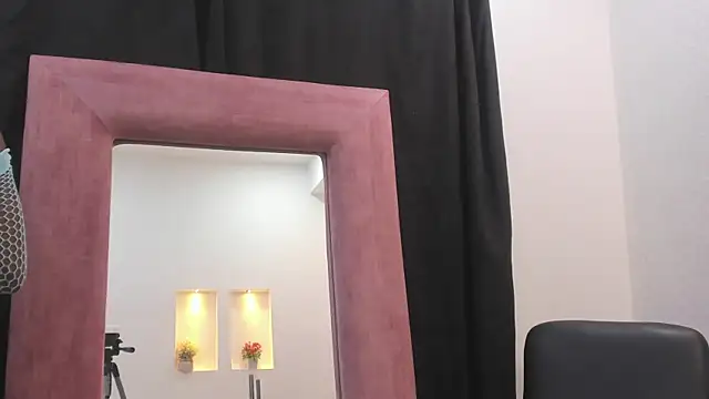 Snapshot of Nathy_Ross chatting on October 11, 12:41 pm Nathy Ross online show from October 11, 12:41 pm