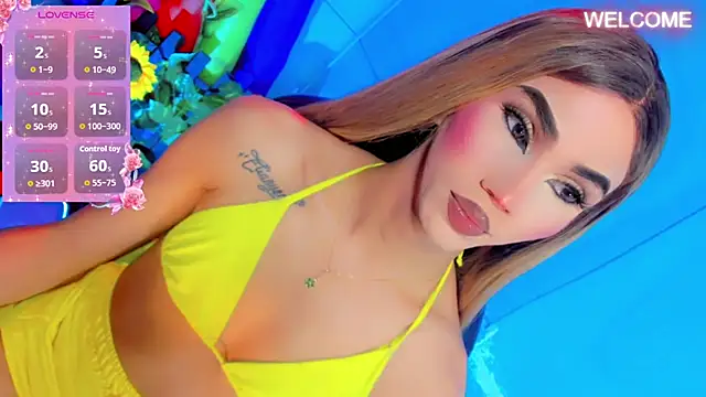 Snapshot of emelly_horny_ chatting on October 15, 7:38 pm emelly horny  online show from October 15, 7:38 pm