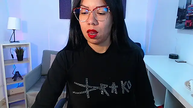 Snapshot of Katelady chatting on October 21, 10:52 am Katelady online show from October 21, 10:52 am