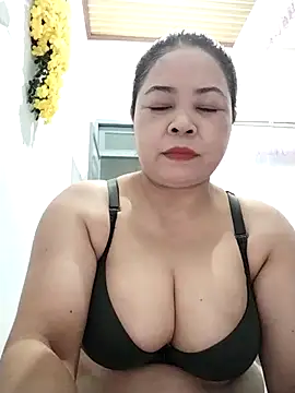 Baby-bigtits2024 online show from September 29, 10:26 pm