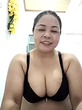 Baby-bigtits2024 online show from September 23, 10:41 pm