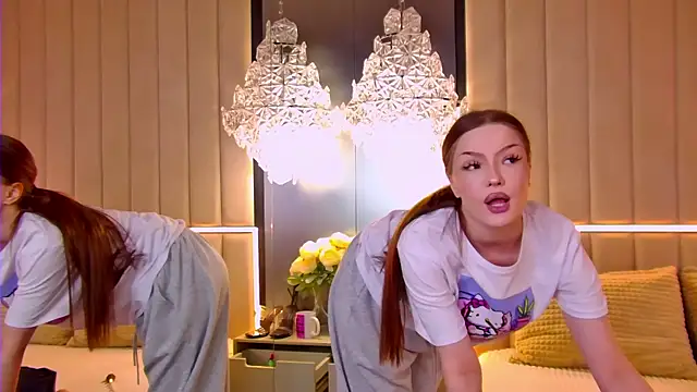 Snapshot of AlexaBright chatting on October 16, 5:59 pm AlexaBright online show from October 16, 5:59 pm