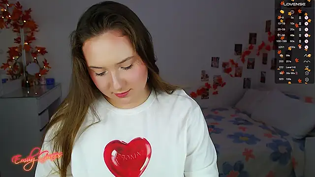 Snapshot of EmilyxxGraces chatting on October 28, 10:25 pm EmilyxxGraces online show from October 28, 10:25 pm