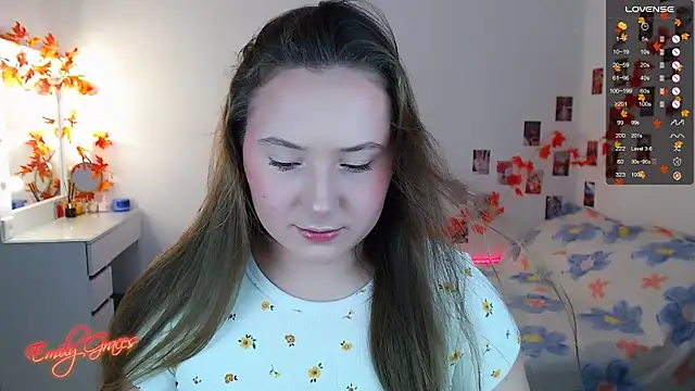 Snapshot of EmilyxxGraces chatting on October 20, 3:37 pm EmilyxxGraces online show from October 20, 3:37 pm