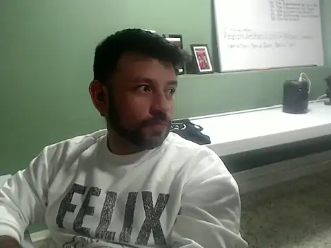 tonyglams online show from September 17, 8:07 pm